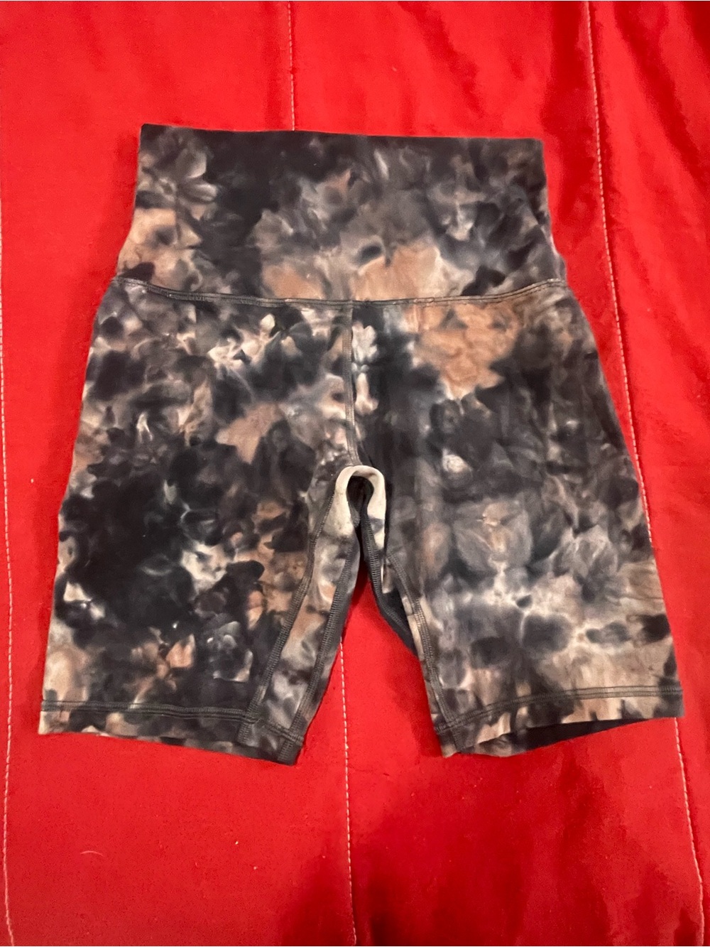lululemon athletica Tie-Dye High-Rise Bike Shorts - Black & Brown